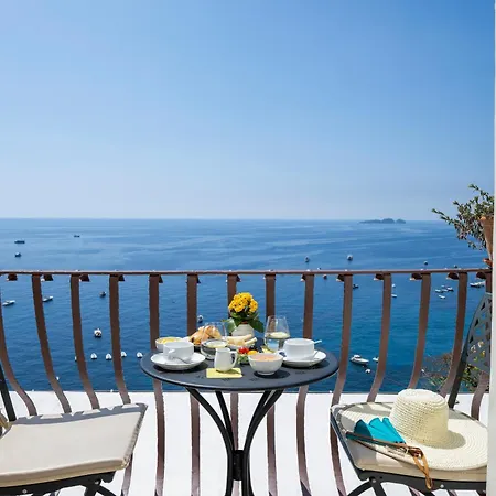알베르고 캘리포니아 3*
