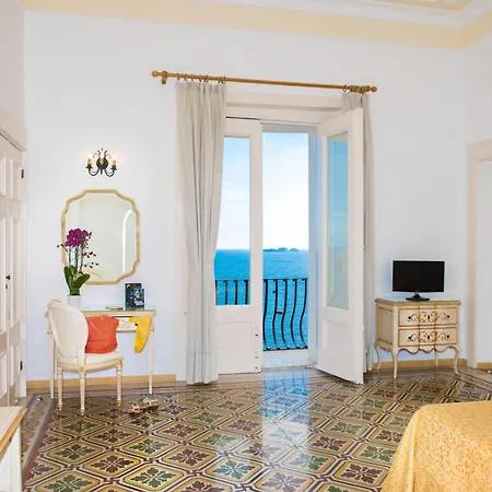 アルベルゴ カリフォルニア ポジターノ