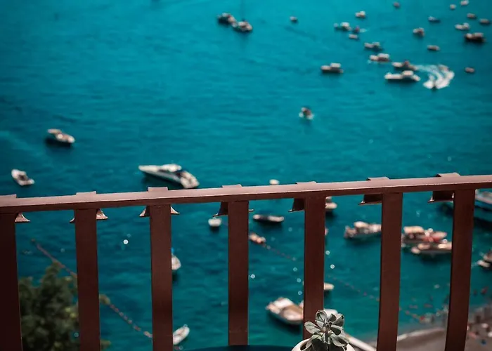 California Hotel Positano