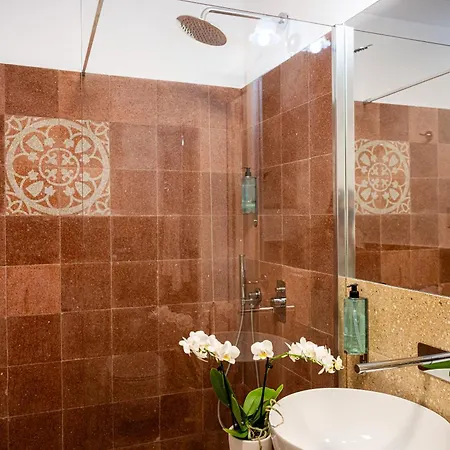 California Hotel Positano