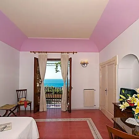 California Hotel