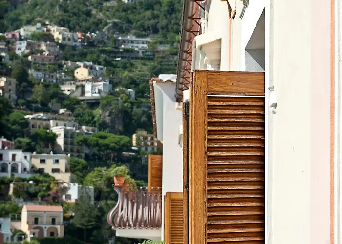 California 3* بوسيتانو