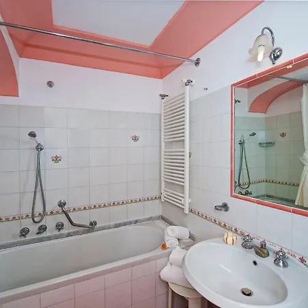 California Hotell 3*