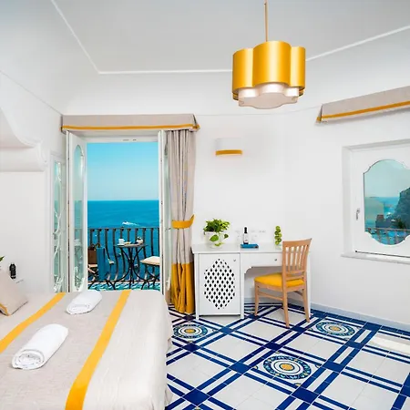 加州酒店 3* 波西塔諾