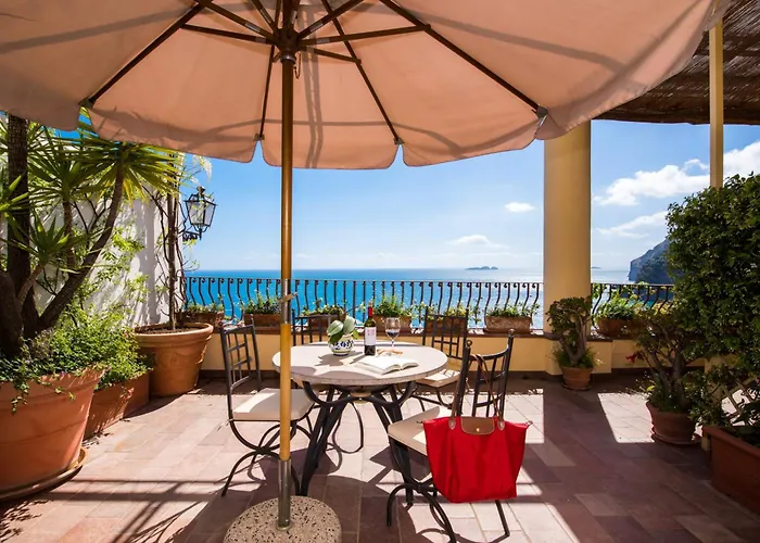 California Hotel Positano